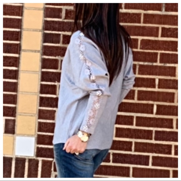 ✨LAST ONES✨PARIS side detail beautiful sweater - Picture 4 of 8